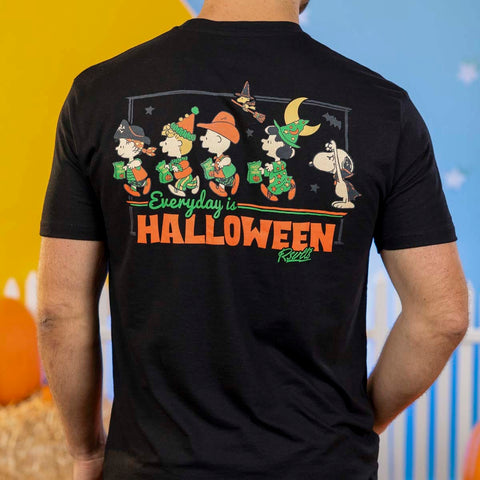 rsvlts-peanuts-crewneck-t-shirt-peanuts-everyday-is-halloween-crewneck-tee